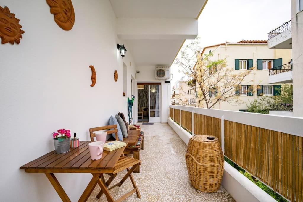 Athens Paradise Cozy 53 Sqm Apartament Near To Metro Luaran gambar