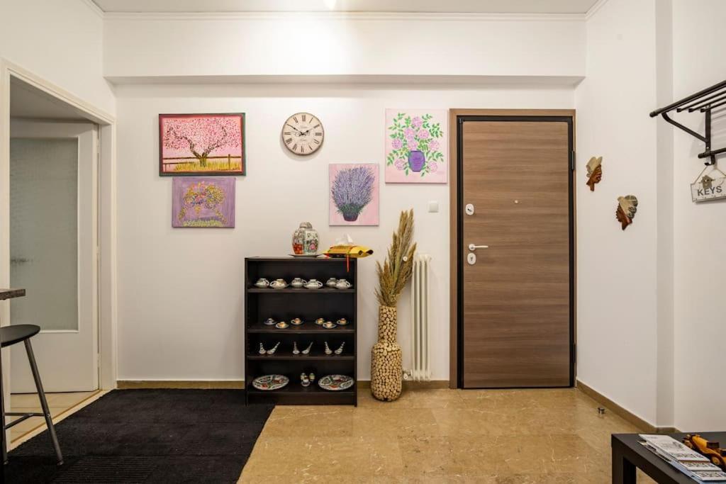 Athens Paradise Cozy 53 Sqm Apartament Near To Metro Luaran gambar
